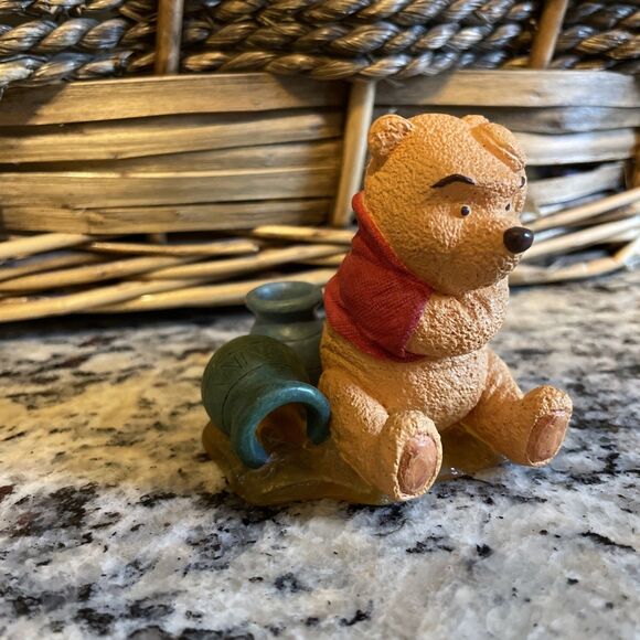 Simply Pooh "Even Thinking Makes Me Hungry" Figurine - Picture 3 of 8